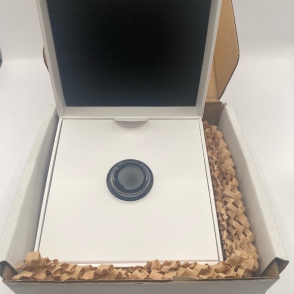 OURA Horizon Ring GEN 3 - Brand New in Box! BLACK - Picture 1 of 3